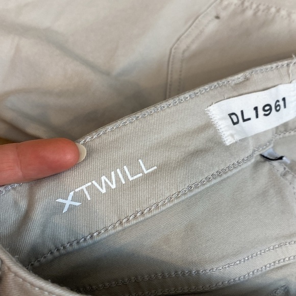 DL1961 | Margaux | Mid Rise Skinny - Picture 14 of 14